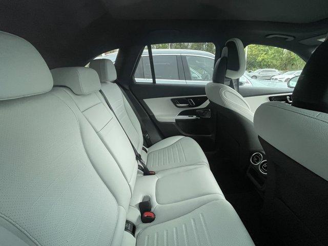 new 2026 Mercedes-Benz GLC 300 car