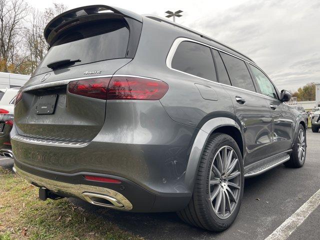 new 2026 Mercedes-Benz GLS 580 car