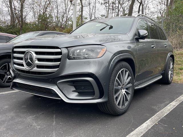 new 2026 Mercedes-Benz GLS 580 car