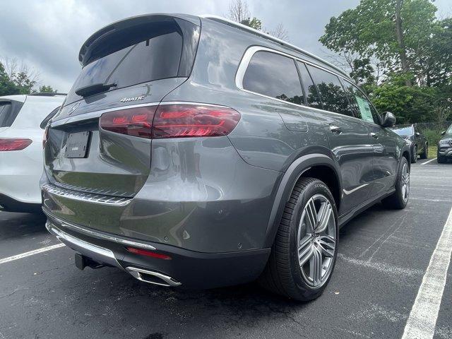 new 2025 Mercedes-Benz GLS 450 car