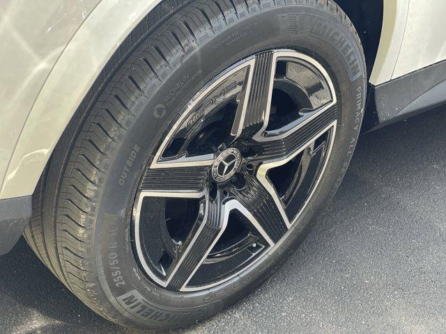 new 2025 Mercedes-Benz GLC 300 car