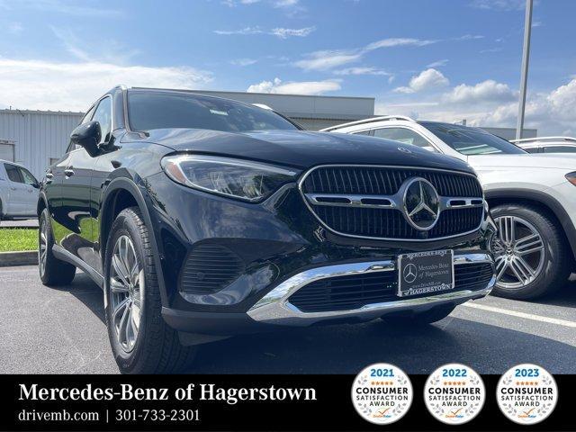 new 2025 Mercedes-Benz GLC 300 car