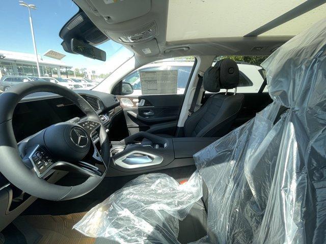 new 2026 Mercedes-Benz GLS 450 car