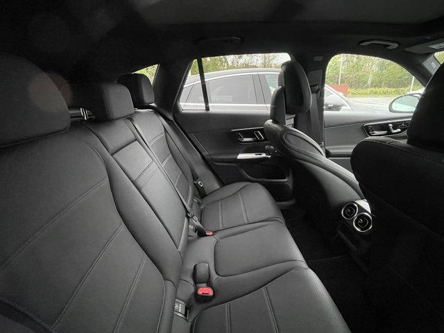 new 2026 Mercedes-Benz GLC 300 car