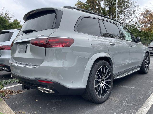 new 2026 Mercedes-Benz GLS 580 car