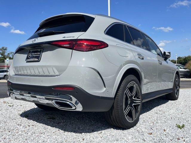 new 2025 Mercedes-Benz GLC 300 car