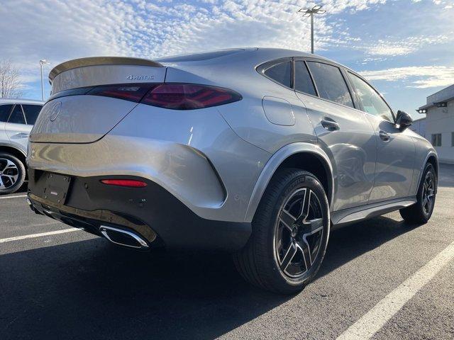 new 2025 Mercedes-Benz GLC 300 car