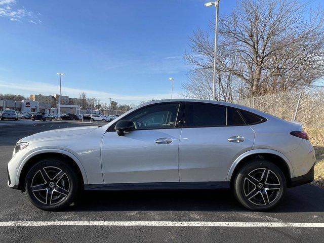 new 2025 Mercedes-Benz GLC 300 car