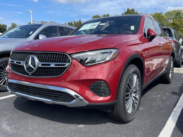 new 2025 Mercedes-Benz GLC 300 car