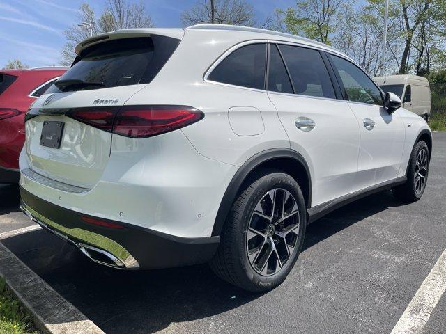 new 2025 Mercedes-Benz GLC 350e car