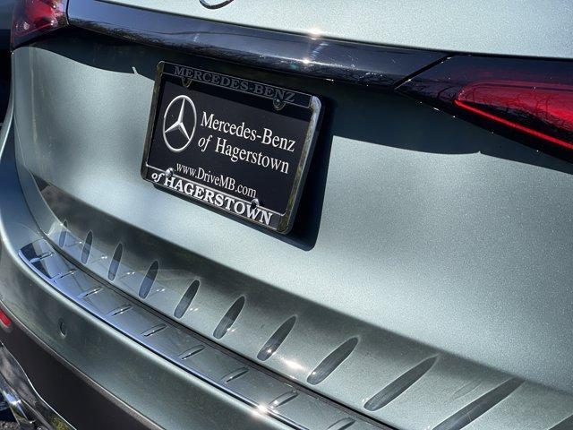 new 2026 Mercedes-Benz GLC 300 car