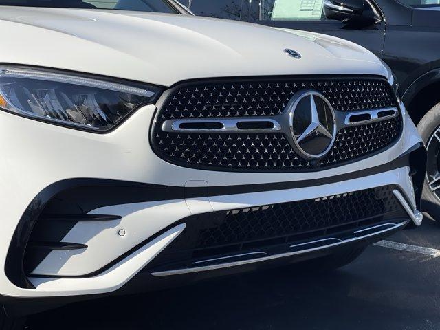 new 2026 Mercedes-Benz GLC 300 car