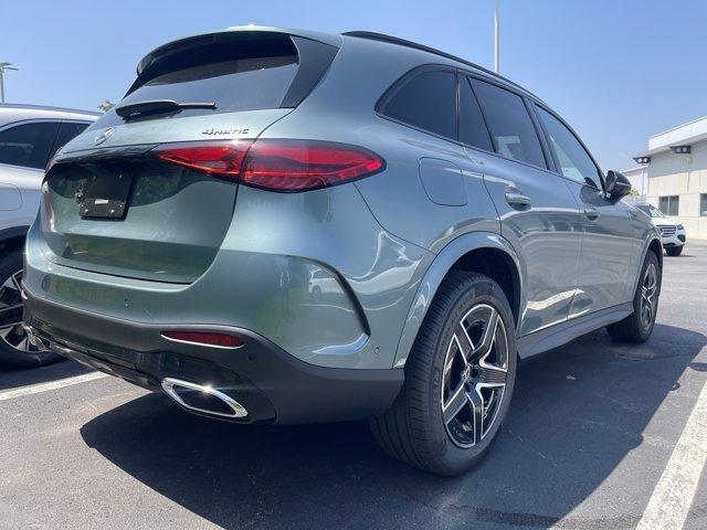 new 2025 Mercedes-Benz GLC 300 car