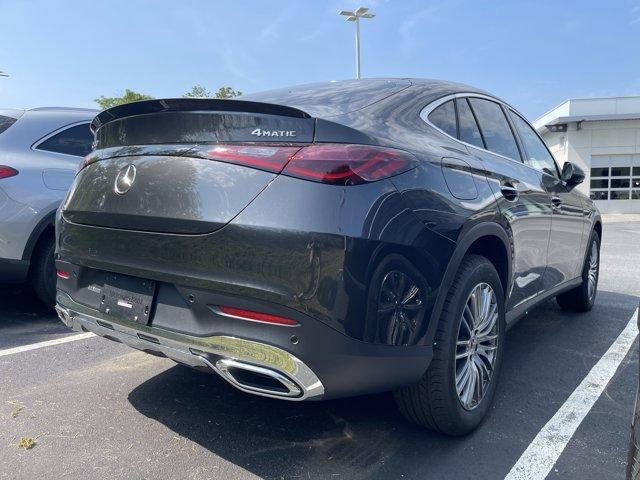 new 2025 Mercedes-Benz GLC 300 car