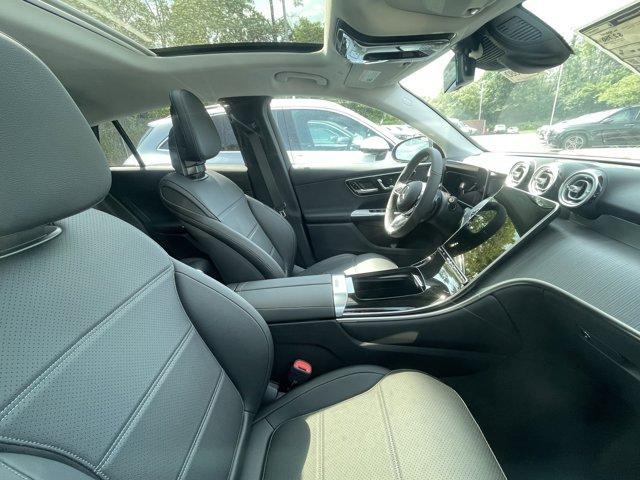 new 2025 Mercedes-Benz GLC 300 car