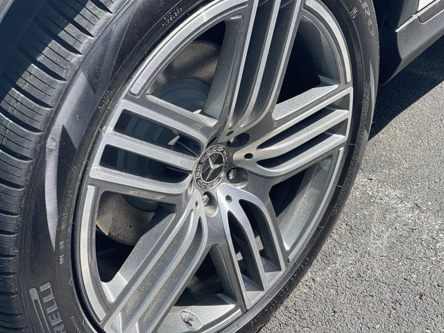 new 2025 Mercedes-Benz GLS 450 car