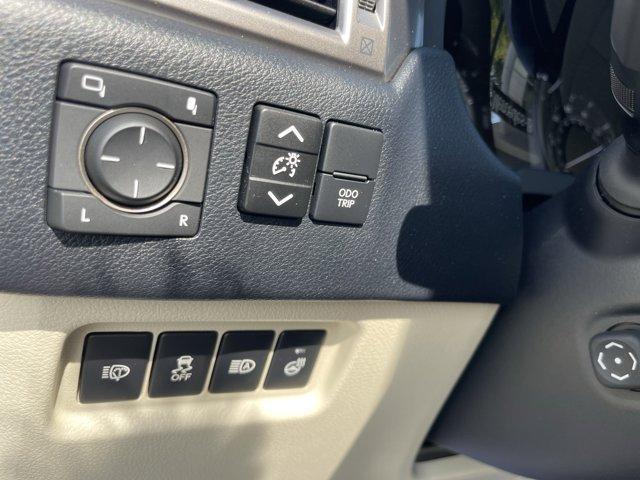 used 2023 Lexus GX 460 car, priced at $56,988