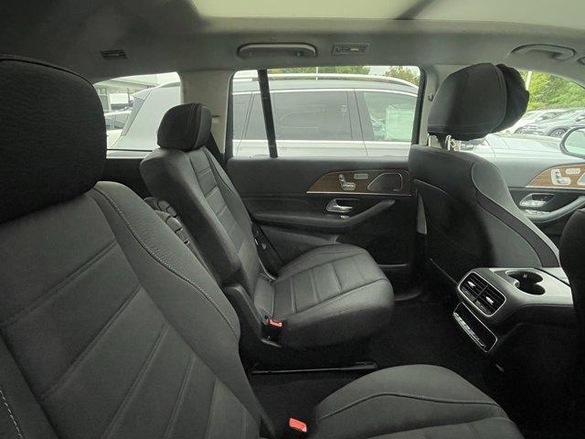 new 2026 Mercedes-Benz GLS 450 car