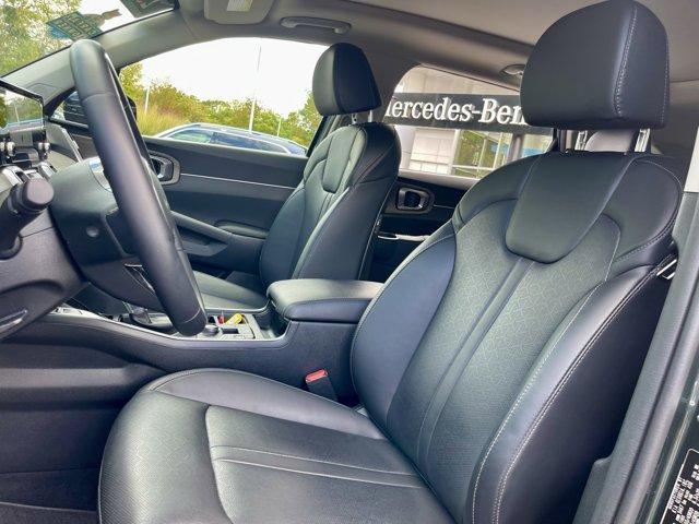 used 2023 Kia Sorento car, priced at $32,988