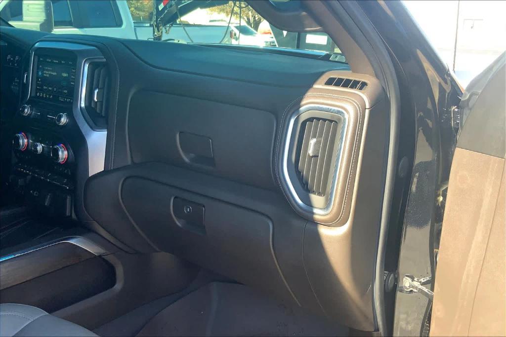 used 2021 GMC Sierra 1500 car, priced at $43,218