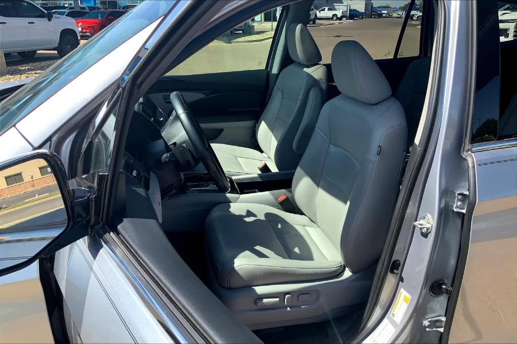 used 2019 Honda Pilot car, priced at $23,904