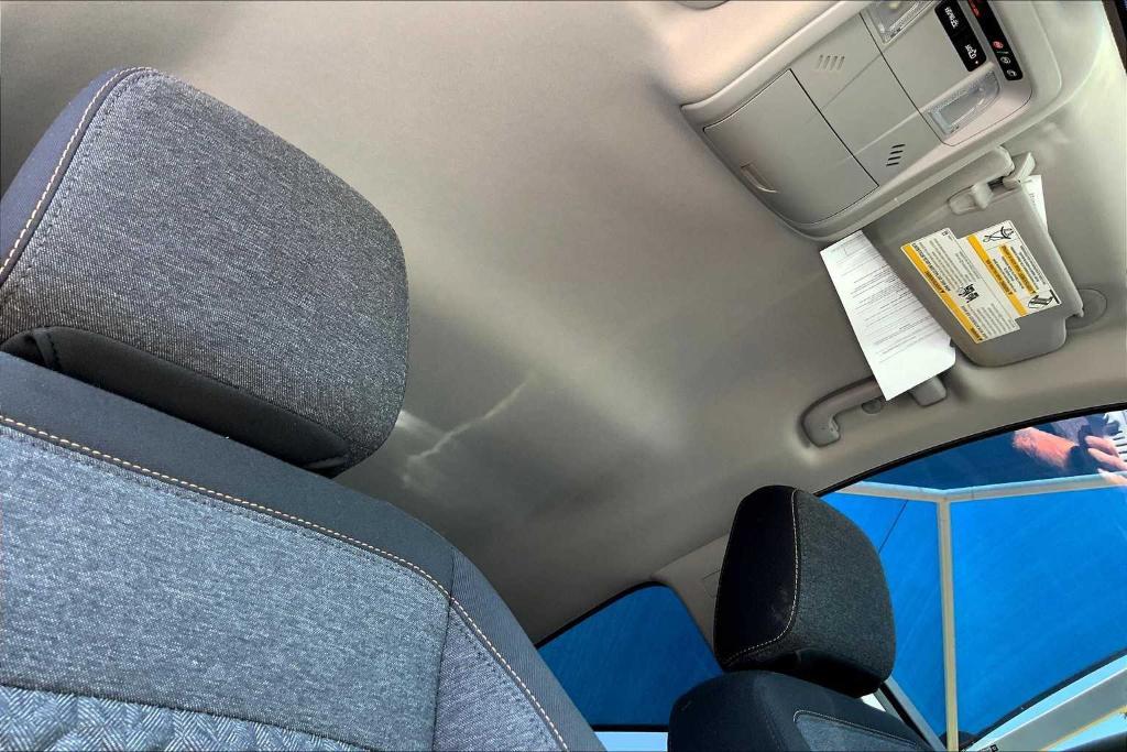 used 2023 Chevrolet Equinox car, priced at $20,747