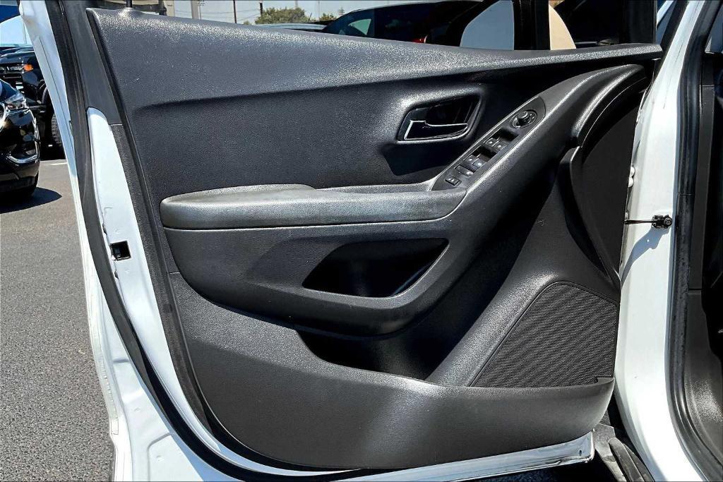 used 2021 Chevrolet Trax car, priced at $16,287