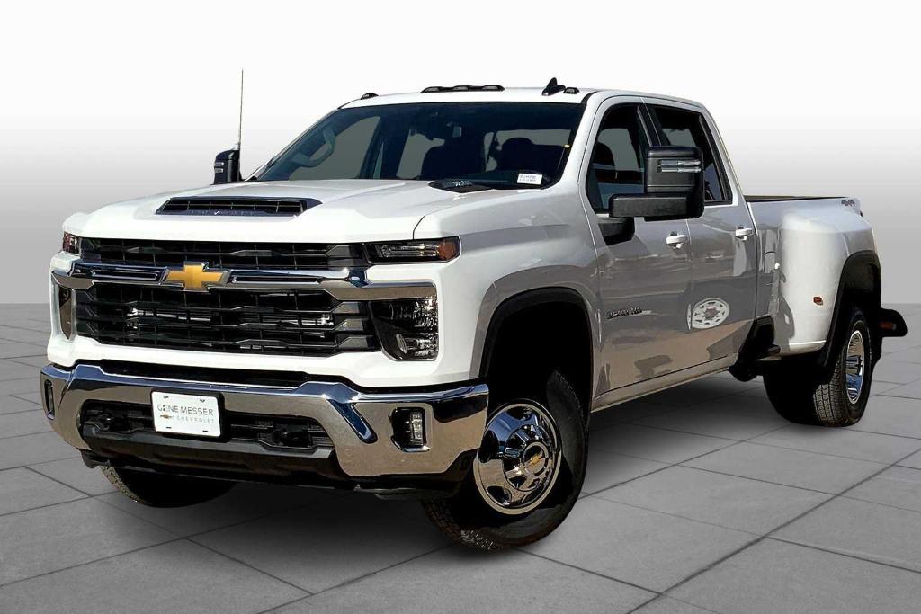 new 2025 Chevrolet Silverado 3500 car, priced at $70,495