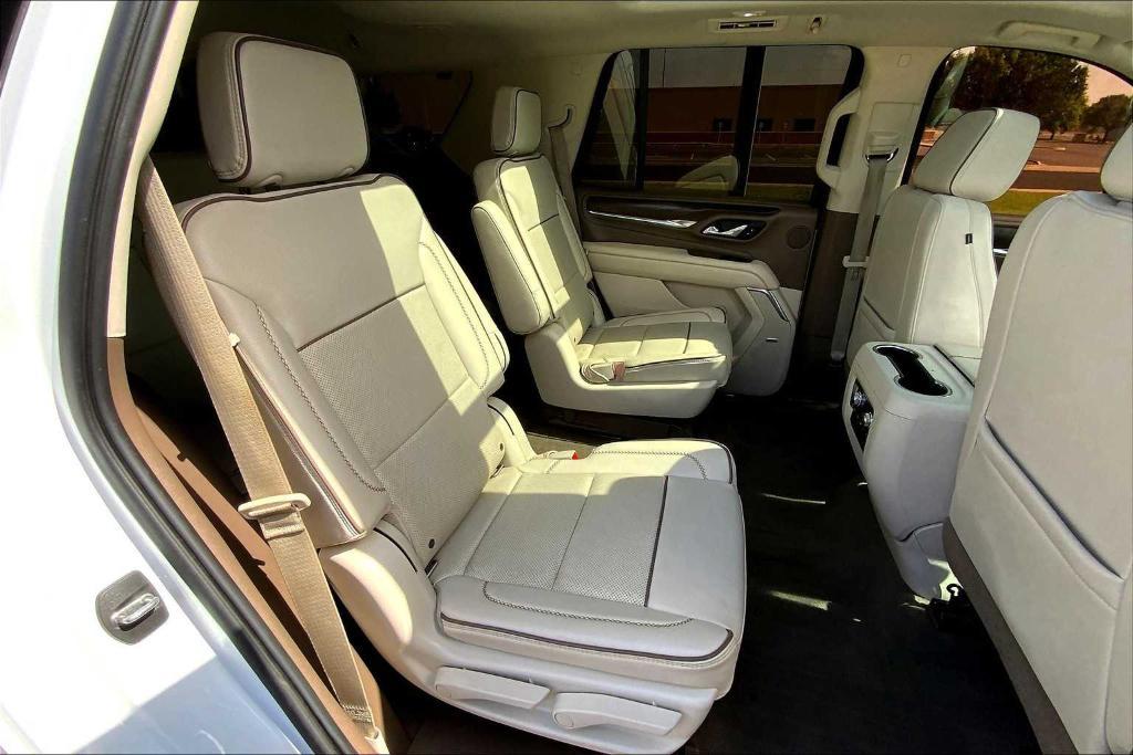 used 2021 GMC Yukon car, priced at $49,561