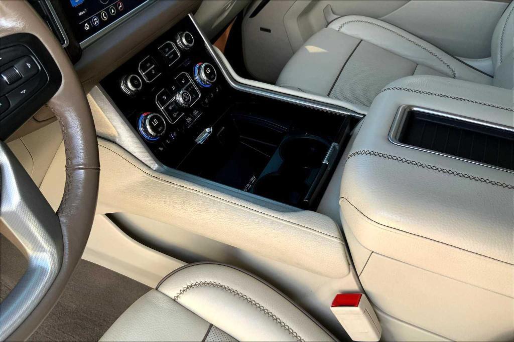 used 2021 GMC Yukon car, priced at $49,561