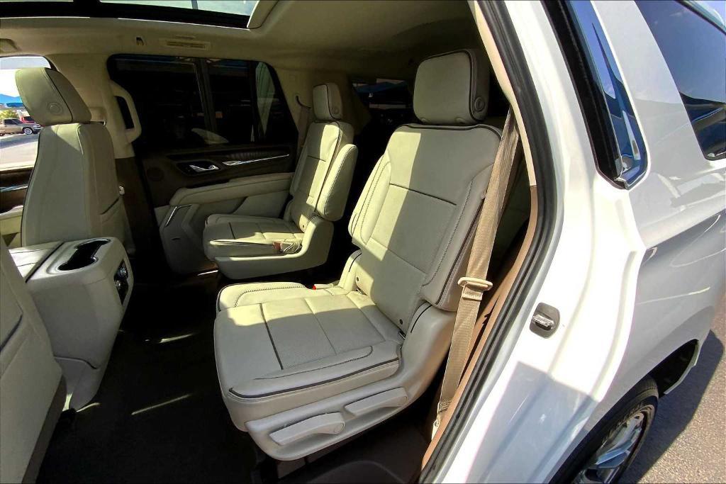 used 2021 GMC Yukon car, priced at $49,561