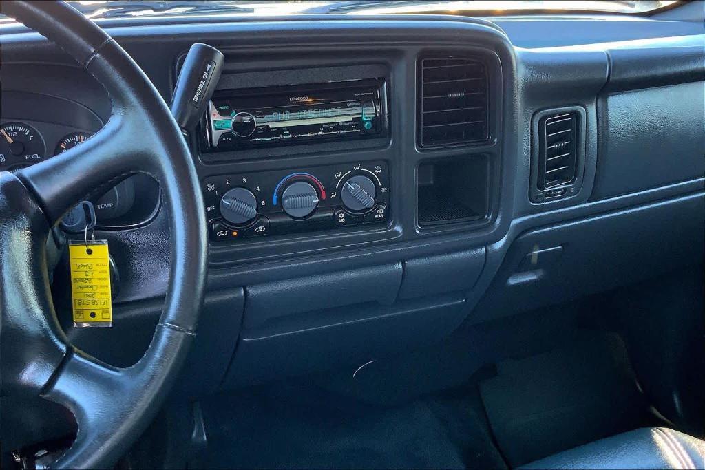 used 2001 Chevrolet Silverado 2500 car, priced at $14,999