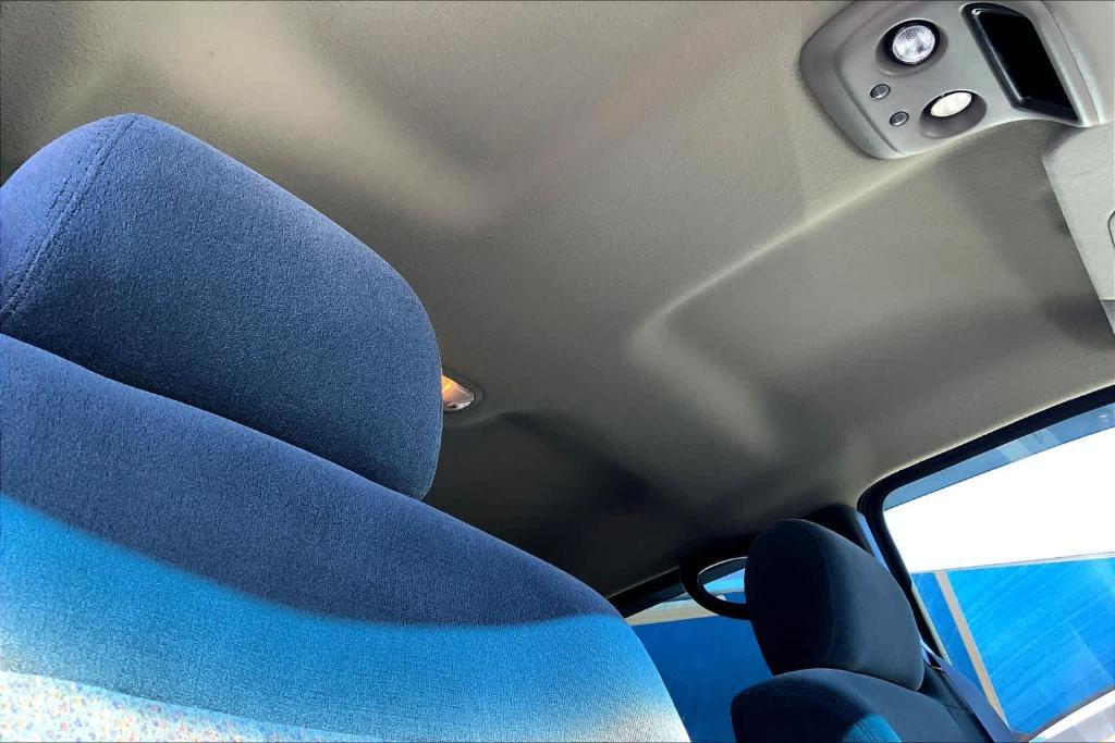 used 2001 Chevrolet Silverado 2500 car, priced at $14,999