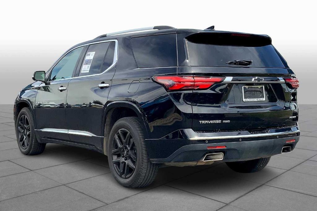 used 2022 Chevrolet Traverse car, priced at $28,221
