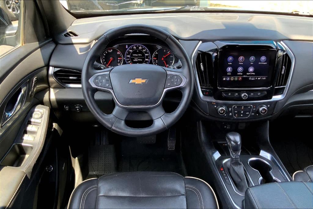 used 2022 Chevrolet Traverse car, priced at $31,090