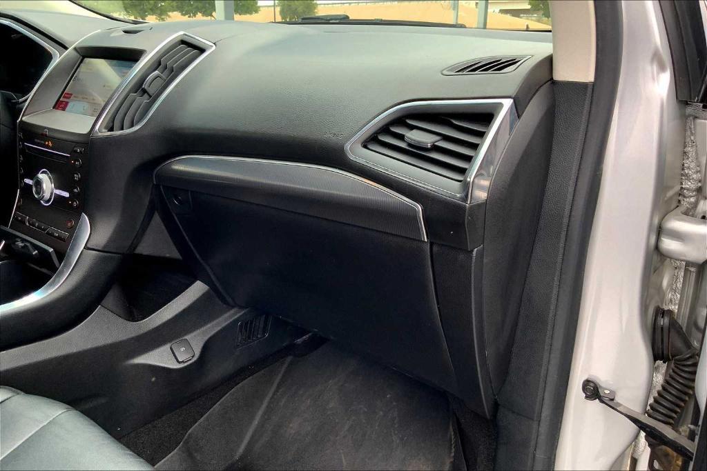 used 2019 Ford Edge car, priced at $17,399
