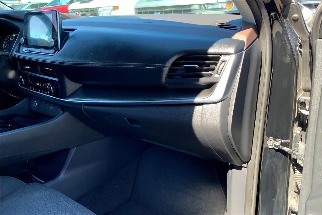 used 2023 Nissan Rogue car, priced at $21,999