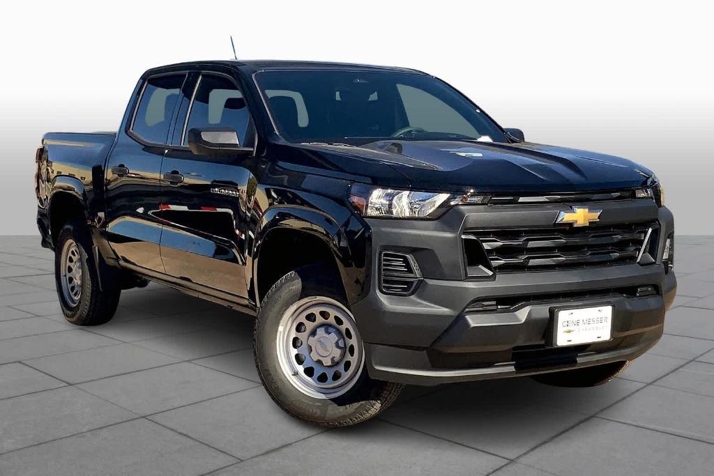 new 2024 Chevrolet Colorado car, priced at $31,995