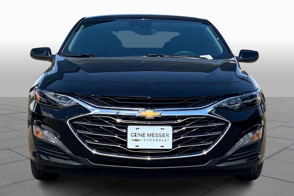 new 2025 Chevrolet Malibu car, priced at $28,295