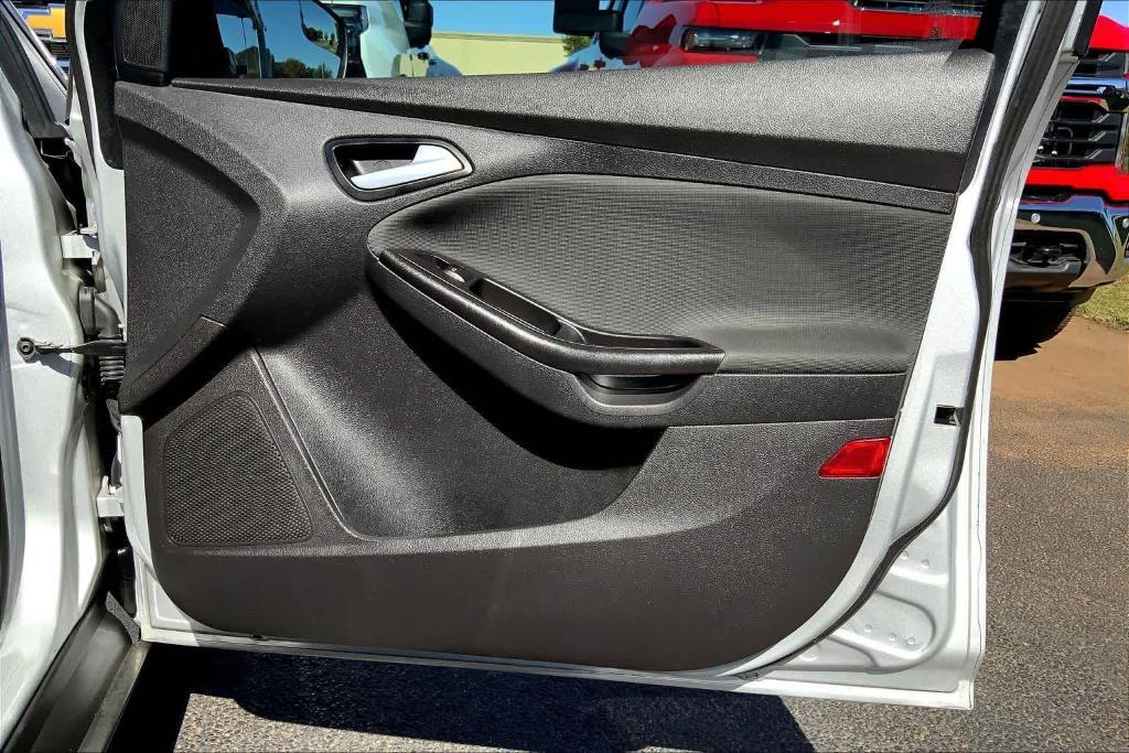 used 2014 Ford Focus car, priced at $5,999