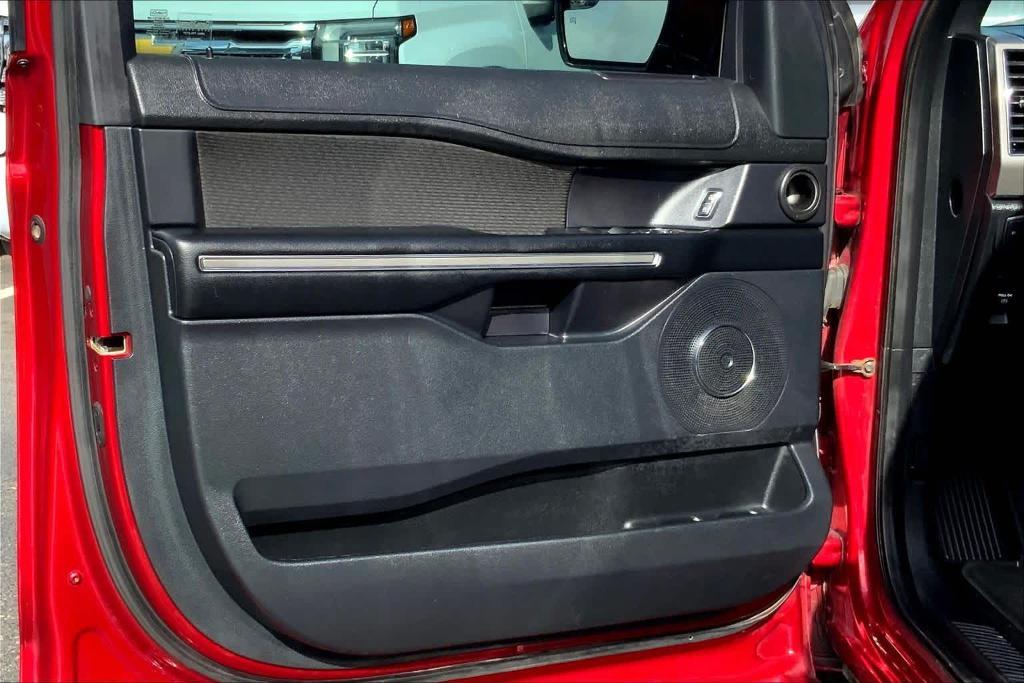 used 2019 Ford Expedition car, priced at $24,999