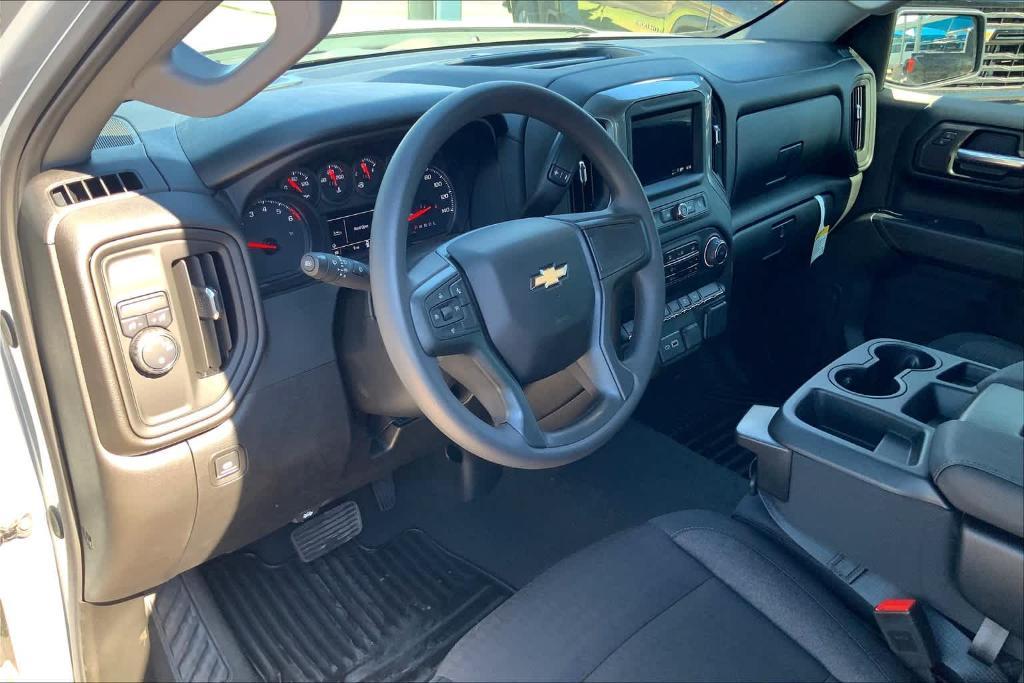 new 2024 Chevrolet Silverado 1500 car, priced at $41,995