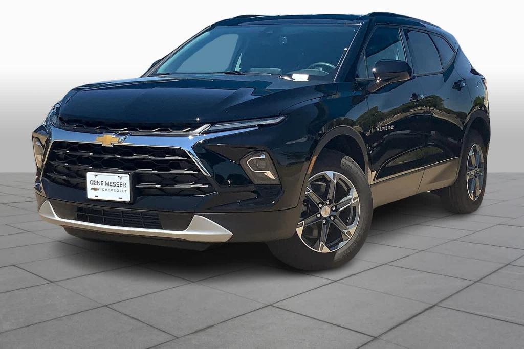 new 2025 Chevrolet Blazer car, priced at $36,995