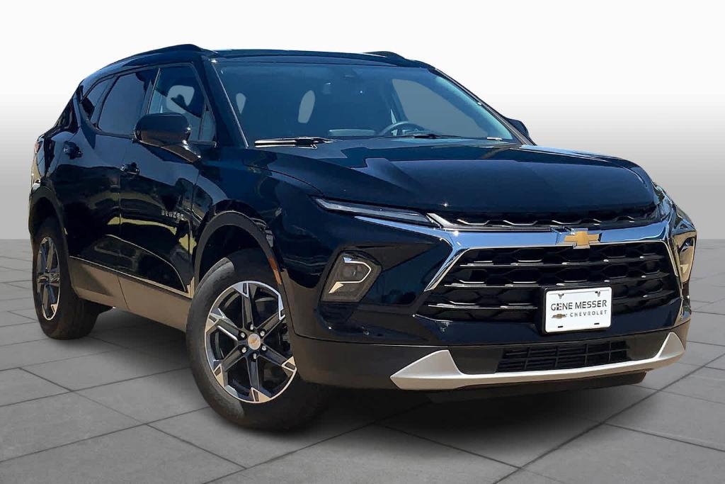 new 2025 Chevrolet Blazer car, priced at $37,495