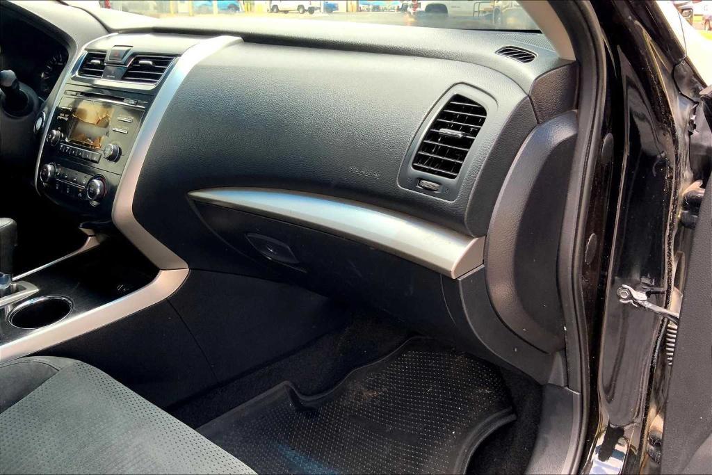 used 2014 Nissan Altima car, priced at $7,999