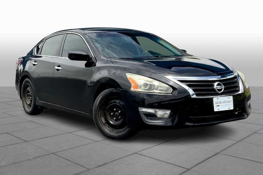 used 2014 Nissan Altima car, priced at $7,999