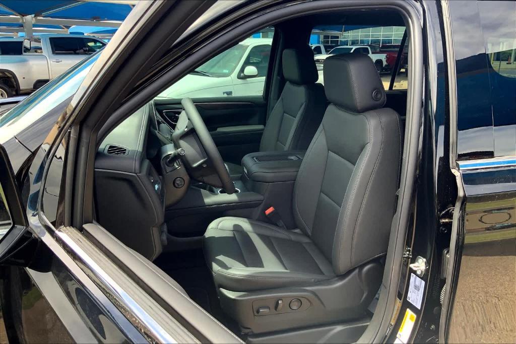 new 2024 Chevrolet Suburban car, priced at $71,495