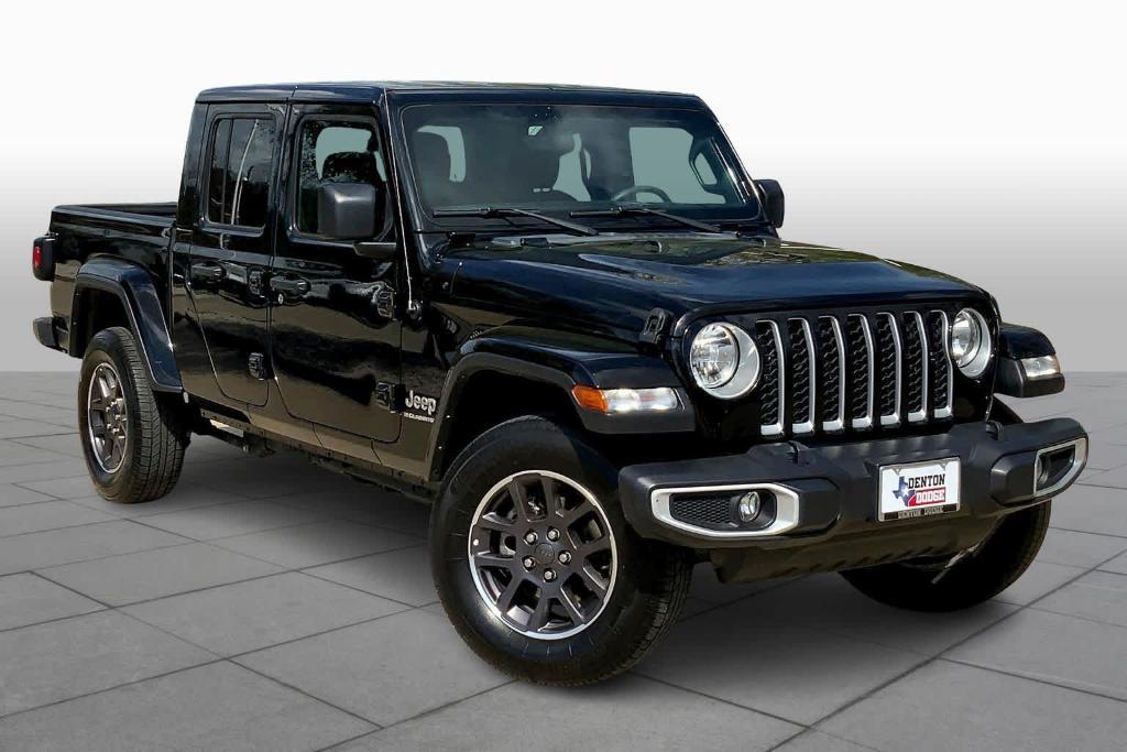 used 2023 Jeep Gladiator car, priced at $31,628