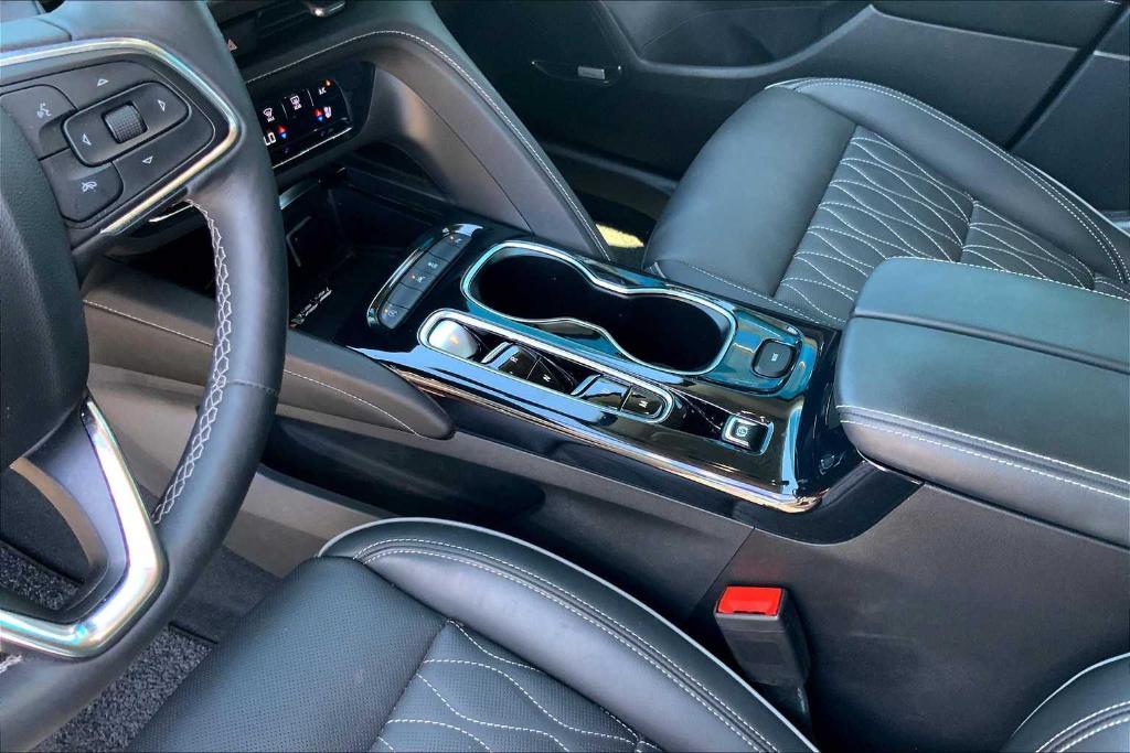 used 2022 Buick Envision car, priced at $28,826