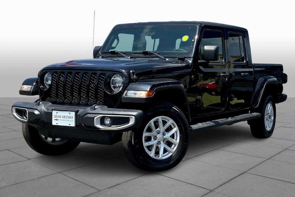 used 2023 Jeep Gladiator car, priced at $29,216